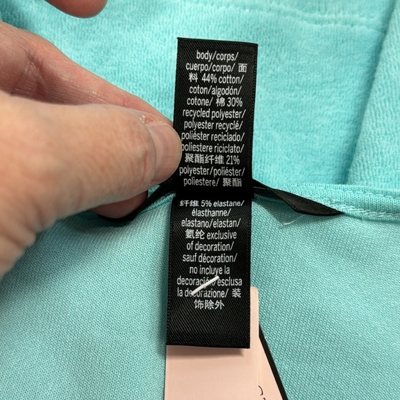 Victoria’s Secret NWT On Point Turquoise Lipsmacker Cropped Racerback Terry Tank - Picture 9 of 10